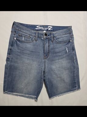 Seven7 Sunset Bermuda Denim Shorts - Size 10 - Distressed Raw Hem Stretch